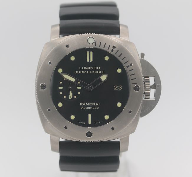 Panerai Luminor Submersible PAM00305